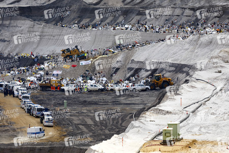 'Ende Gelände' Demonstration in Hochneukirch