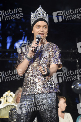 Julian F.M. Stoeckel & Friends - Die Show in Berlin