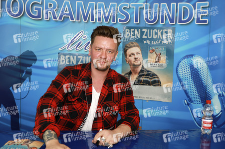 Autogrammstunde mit Ben Zucker in Großpösna
