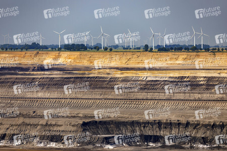 Symbolfoto Windräder