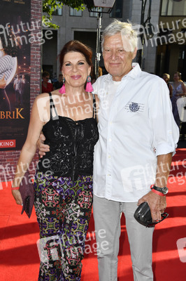 Filmpremiere 'Traumfabrik' in Berlin