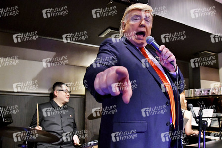 Auftritt von Howard X und Dennis Alan in Osaka