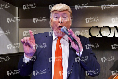 Auftritt von Howard X und Dennis Alan in Osaka