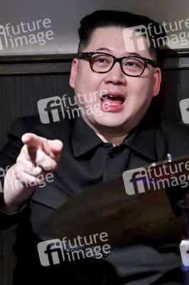 Auftritt von Howard X und Dennis Alan in Osaka