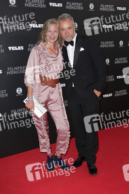 Festivaleröffnung und Filmpremiere 'The Art of Self-Defense', Filmfest München 2019