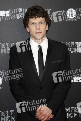 Festivaleröffnung und Filmpremiere 'The Art of Self-Defense', Filmfest München 2019