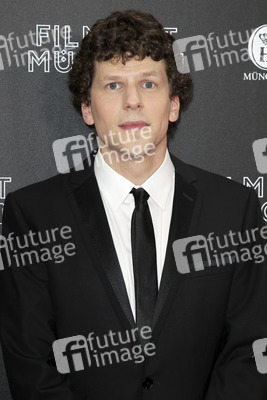 Festivaleröffnung und Filmpremiere 'The Art of Self-Defense', Filmfest München 2019