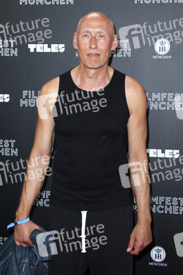 Festivaleröffnung und Filmpremiere 'The Art of Self-Defense', Filmfest München 2019