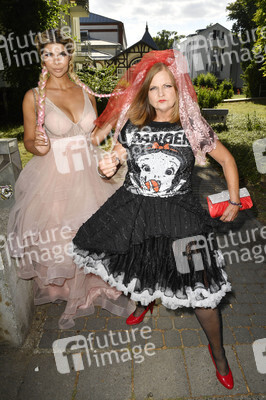 Präsentation der Brautmodenkollektion Pompöös by Semiha Bähr in Berlin