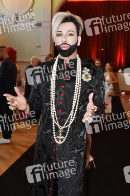 Präsentation der Brautmodenkollektion Pompöös by Semiha Bähr in Berlin