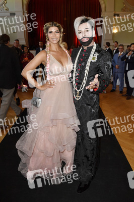 Präsentation der Brautmodenkollektion Pompöös by Semiha Bähr in Berlin