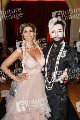 Präsentation der Brautmodenkollektion Pompöös by Semiha Bähr in Berlin