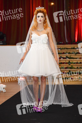 Präsentation der Brautmodenkollektion Pompöös by Semiha Bähr in Berlin