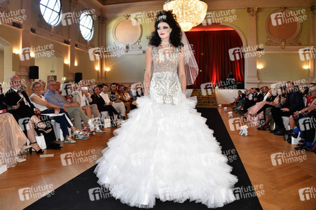 Präsentation der Brautmodenkollektion Pompöös by Semiha Bähr in Berlin