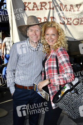 Premiere 'Unter Geiern - Der Sohn des Bärenjägers' in Bad Segeberg