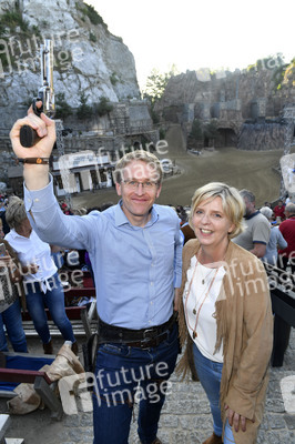 Premiere 'Unter Geiern - Der Sohn des Bärenjägers' in Bad Segeberg