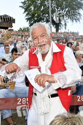 Premiere 'Unter Geiern - Der Sohn des Bärenjägers' in Bad Segeberg