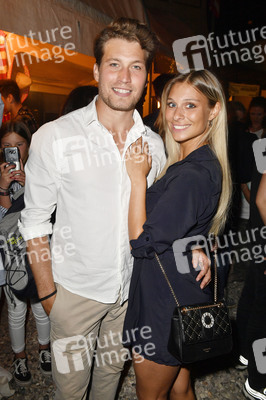 Premiere 'Unter Geiern - Der Sohn des Bärenjägers' in Bad Segeberg