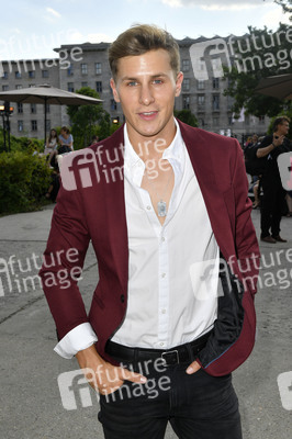 Guido Maria Kretschmer Fashion Show auf der Berlin Fashion Week Spring/Summer 2020