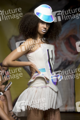 Maya Hansen Fashion Show auf der Mercedes-Benz Fashion Week Madrid Spring/Summer 2020