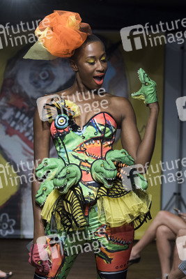 Maya Hansen Fashion Show auf der Mercedes-Benz Fashion Week Madrid Spring/Summer 2020