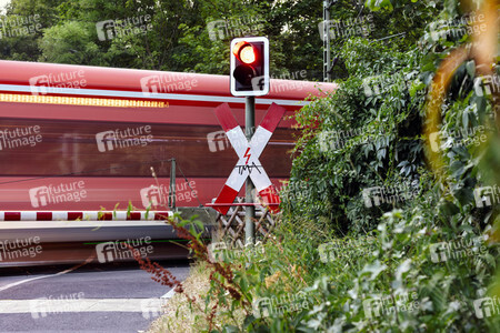 Symbolfoto Bahnschranke