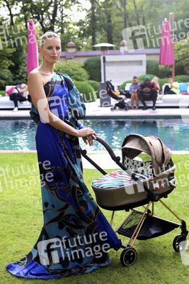 Cybex by Karolina Kurkova Fashion BBQ auf der Berlin Fashion Week Spring/Summer 2020