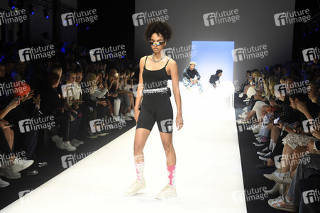 Adidas Fashion Show auf der About You Fashion Week in Berlin