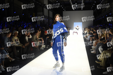 Adidas Fashion Show auf der About You Fashion Week in Berlin