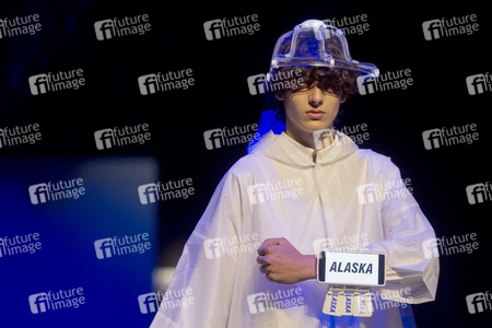 Alaska Fashion Show auf der Mercedes-Benz Fashion Week Madrid Spring/Summer 2020