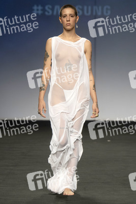 Di Petsa Fashion Show auf der Mercedes-Benz Fashion Week Madrid Spring/Summer 2020