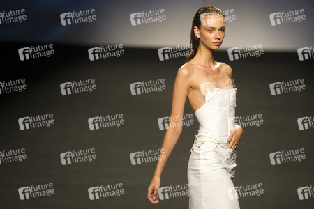Di Petsa Fashion Show auf der Mercedes-Benz Fashion Week Madrid Spring/Summer 2020