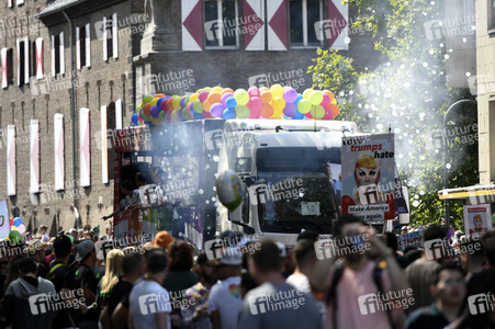 Christopher Street Day Parade in Köln