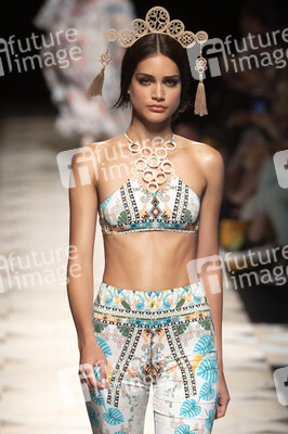 Dolores Cortes Fashion Show auf der Mercedes-Benz Fashion Week Madrid Spring/Summer 2020