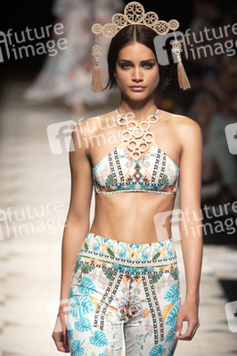 Dolores Cortes Fashion Show auf der Mercedes-Benz Fashion Week Madrid Spring/Summer 2020