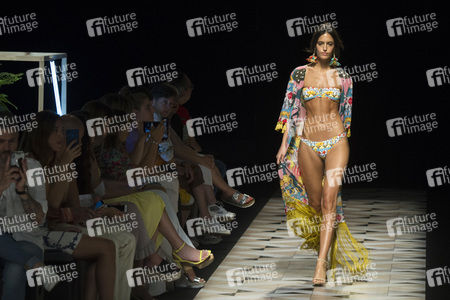 Dolores Cortes Fashion Show auf der Mercedes-Benz Fashion Week Madrid Spring/Summer 2020