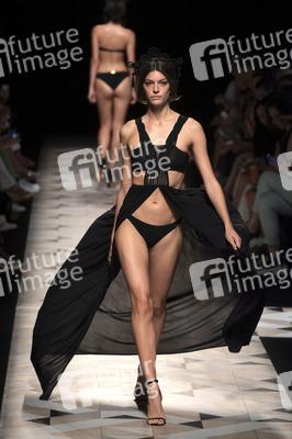 Dolores Cortes Fashion Show auf der Mercedes-Benz Fashion Week Madrid Spring/Summer 2020