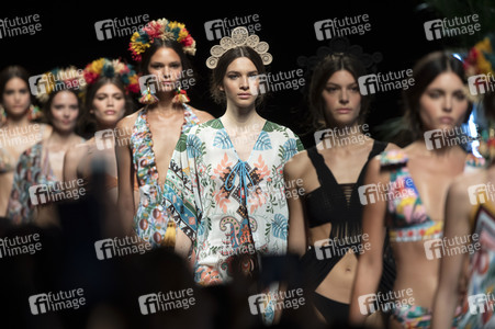 Dolores Cortes Fashion Show auf der Mercedes-Benz Fashion Week Madrid Spring/Summer 2020