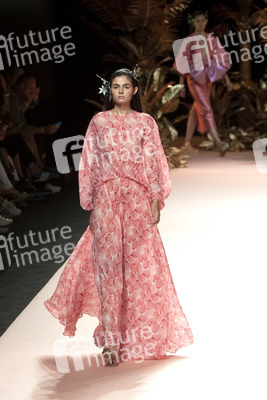 Juan Duyos Fashion Show auf der Mercedes-Benz Fashion Week Madrid Spring/Summer 2020