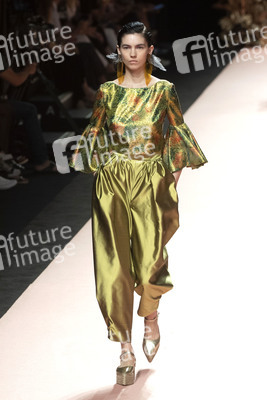 Juan Duyos Fashion Show auf der Mercedes-Benz Fashion Week Madrid Spring/Summer 2020