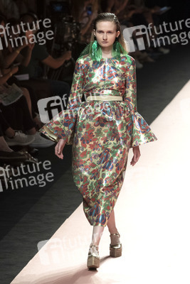 Juan Duyos Fashion Show auf der Mercedes-Benz Fashion Week Madrid Spring/Summer 2020