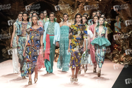 Juan Duyos Fashion Show auf der Mercedes-Benz Fashion Week Madrid Spring/Summer 2020