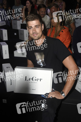 LeGer by Lena Gercke Fashion Show auf der About You Fashion Week in Berlin