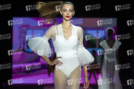 Andres Sarda Fashion Show auf der Mercedes-Benz Fashion Week Madrid Spring/Summer 2020