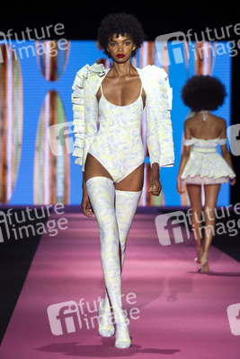 Andres Sarda Fashion Show auf der Mercedes-Benz Fashion Week Madrid Spring/Summer 2020