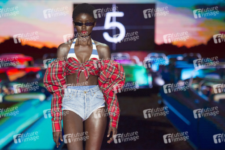 Andres Sarda Fashion Show auf der Mercedes-Benz Fashion Week Madrid Spring/Summer 2020