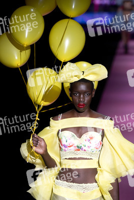 Andres Sarda Fashion Show auf der Mercedes-Benz Fashion Week Madrid Spring/Summer 2020