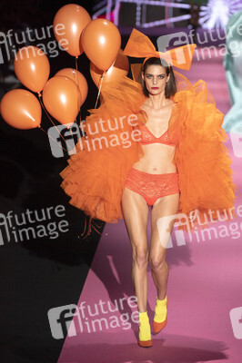 Andres Sarda Fashion Show auf der Mercedes-Benz Fashion Week Madrid Spring/Summer 2020