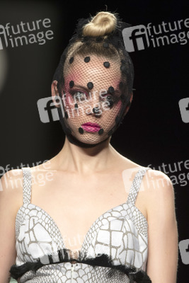 Ana Locking Fashion Show auf der Mercedes-Benz Fashion Week Madrid Spring/Summer 2020