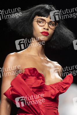 Ana Locking Fashion Show auf der Mercedes-Benz Fashion Week Madrid Spring/Summer 2020